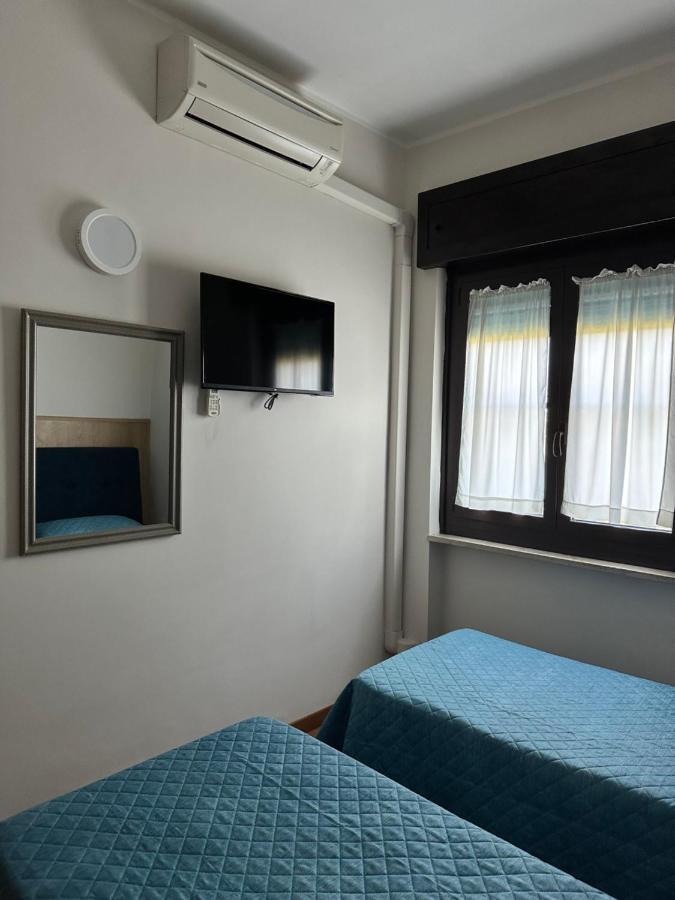 Hotel Oasi Santa Rosa Rzym Zewnętrze zdjęcie