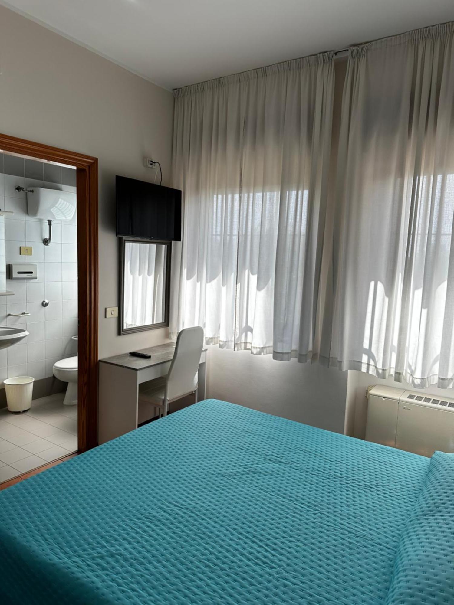 Hotel Oasi Santa Rosa Rzym Zewnętrze zdjęcie